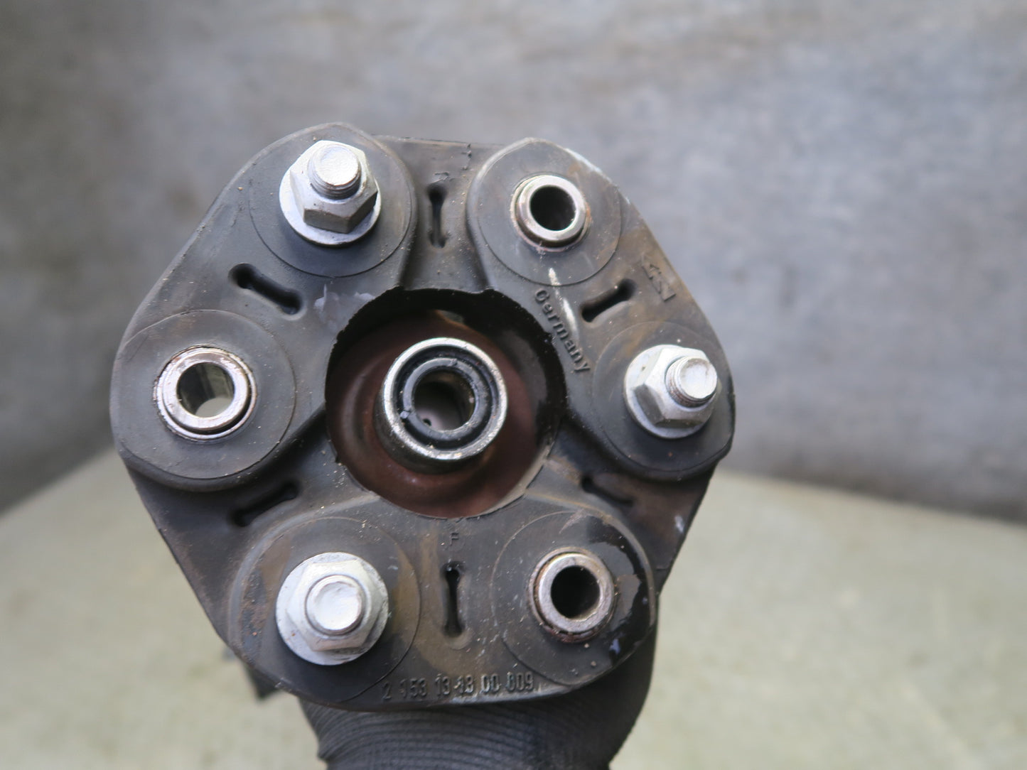 2003-2006 Porsche Cayenne 955 Turbo Rear Driveshaft Drive Shaft