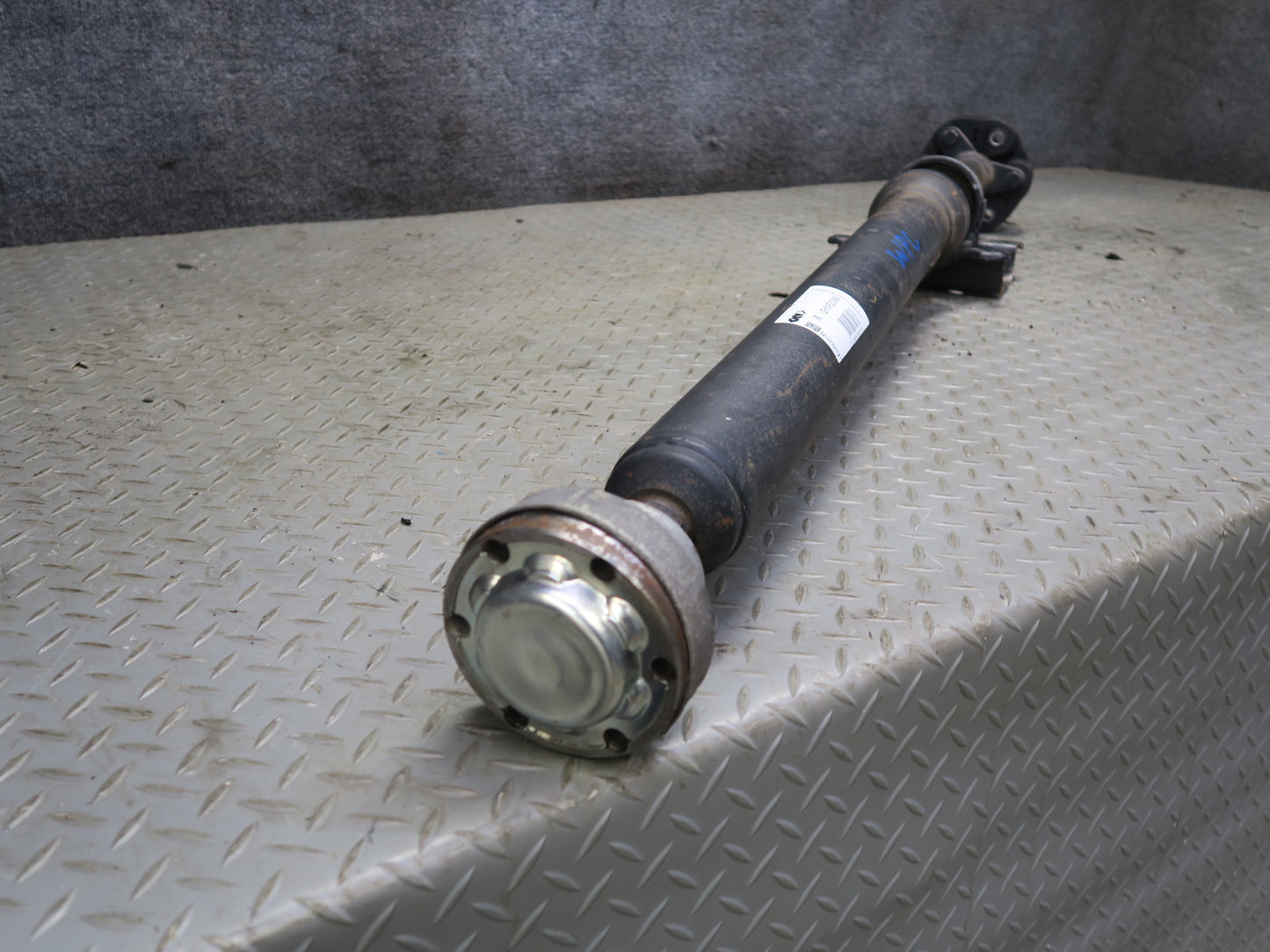 2003-2006 Porsche Cayenne 955 Turbo Rear Driveshaft Drive Shaft