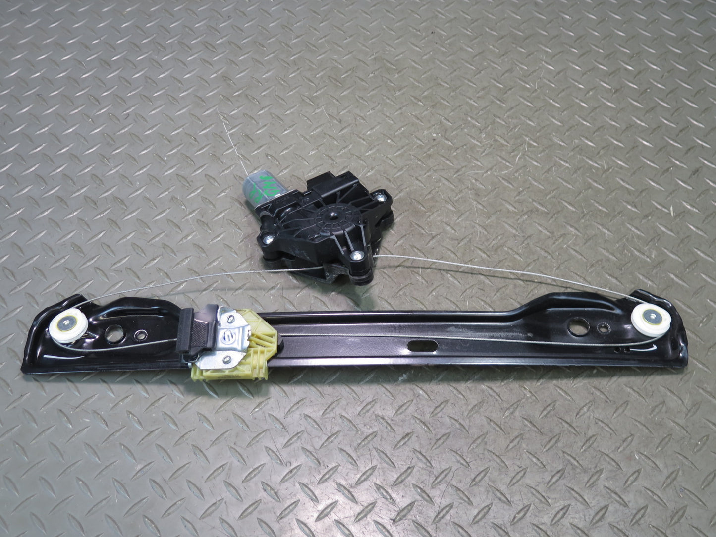 2017-2019 Mercedes X166 GLS450 Rear Right Side Door Window Regulator W/ Motor