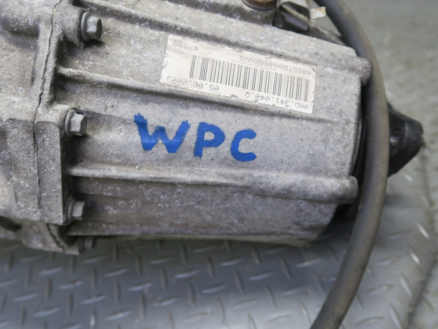 2003-2006 Porsche Cayenne 955 4.5L Turbo Transfer Case Box 0AD341040Q 119k
