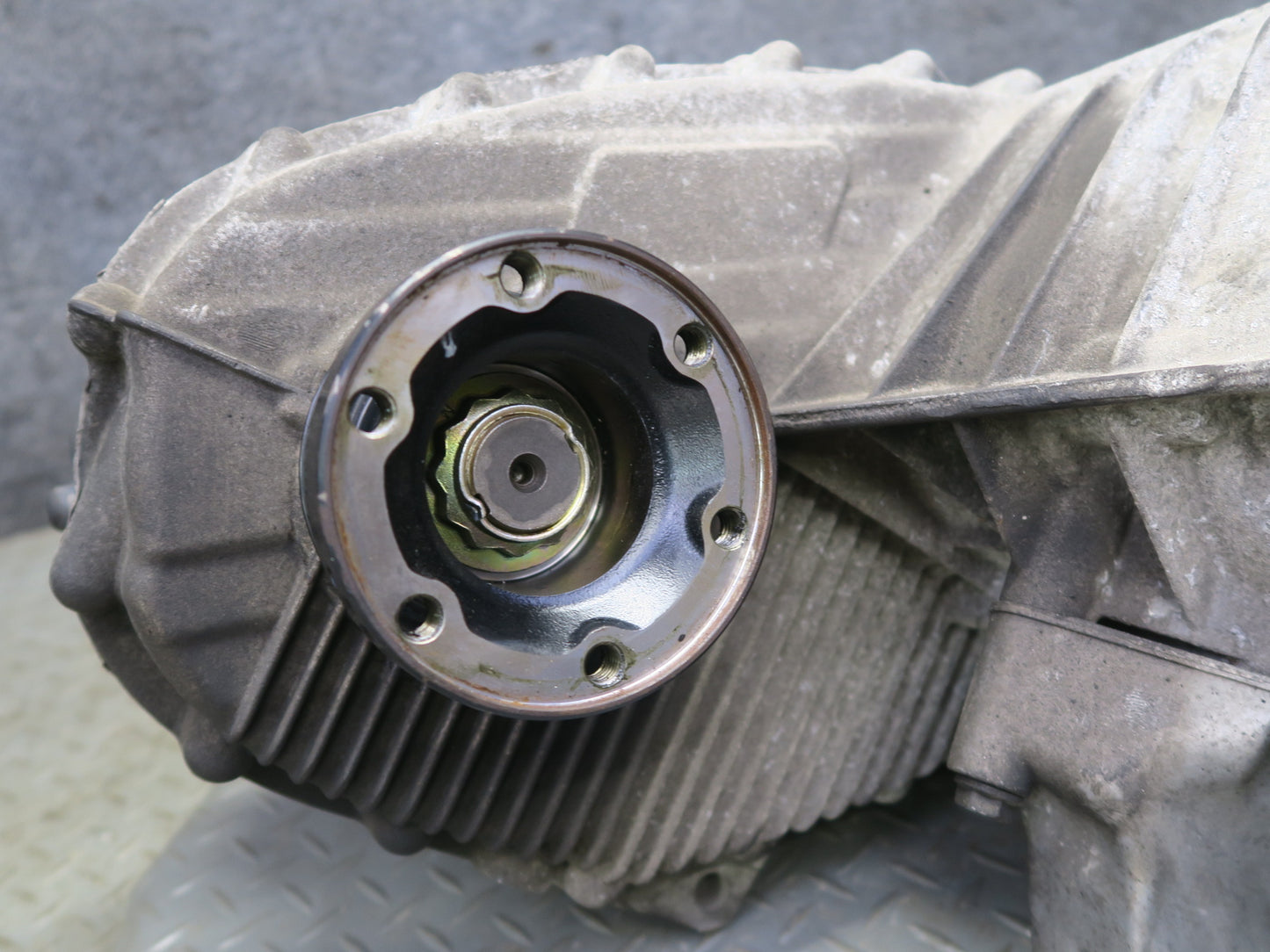 2003-2006 Porsche Cayenne 955 4.5L Turbo Transfer Case Box 0AD341040Q 119k