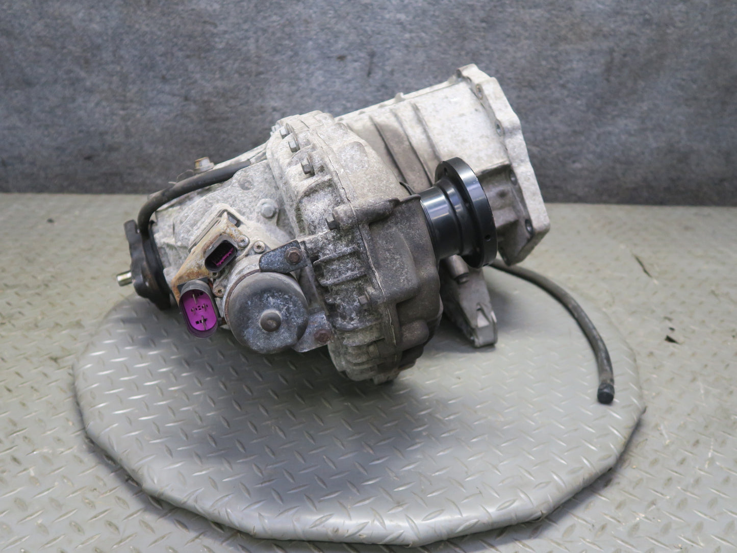 2003-2006 Porsche Cayenne 955 4.5L Turbo Transfer Case Box 0AD341040Q 119k