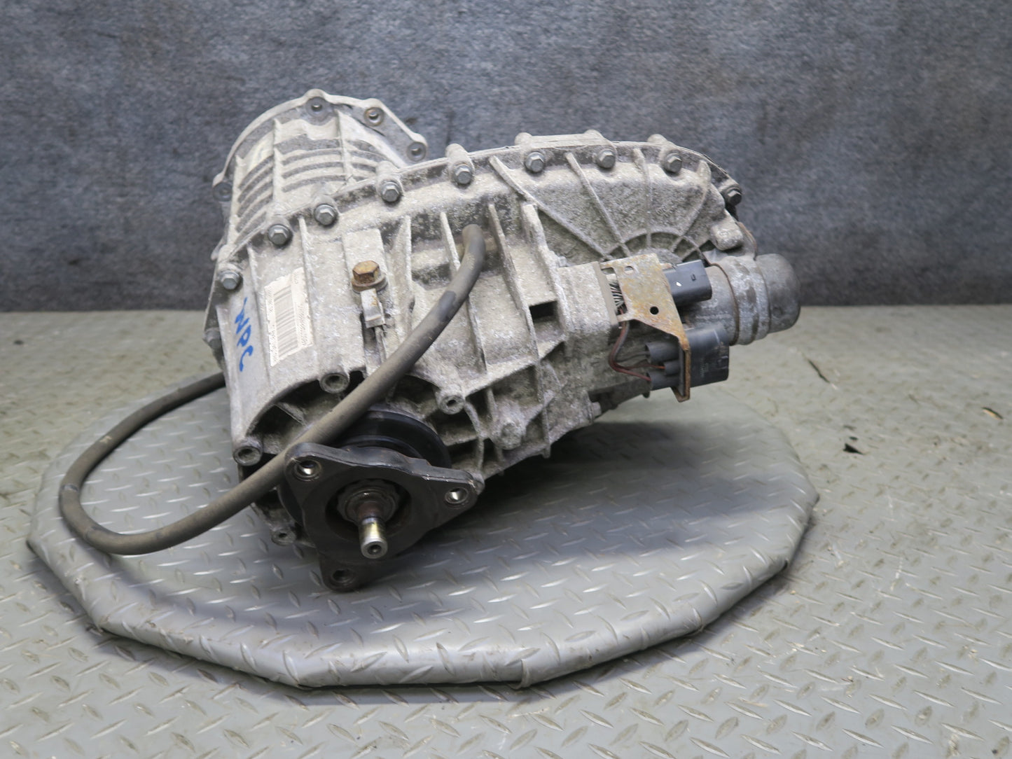 2003-2006 Porsche Cayenne 955 4.5L Turbo Transfer Case Box 0AD341040Q 119k