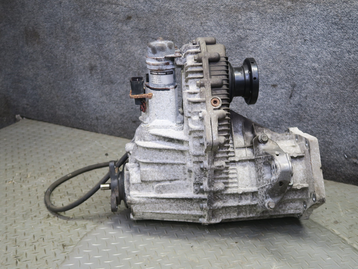 2003-2006 Porsche Cayenne 955 4.5L Turbo Transfer Case Box 0AD341040Q 119k