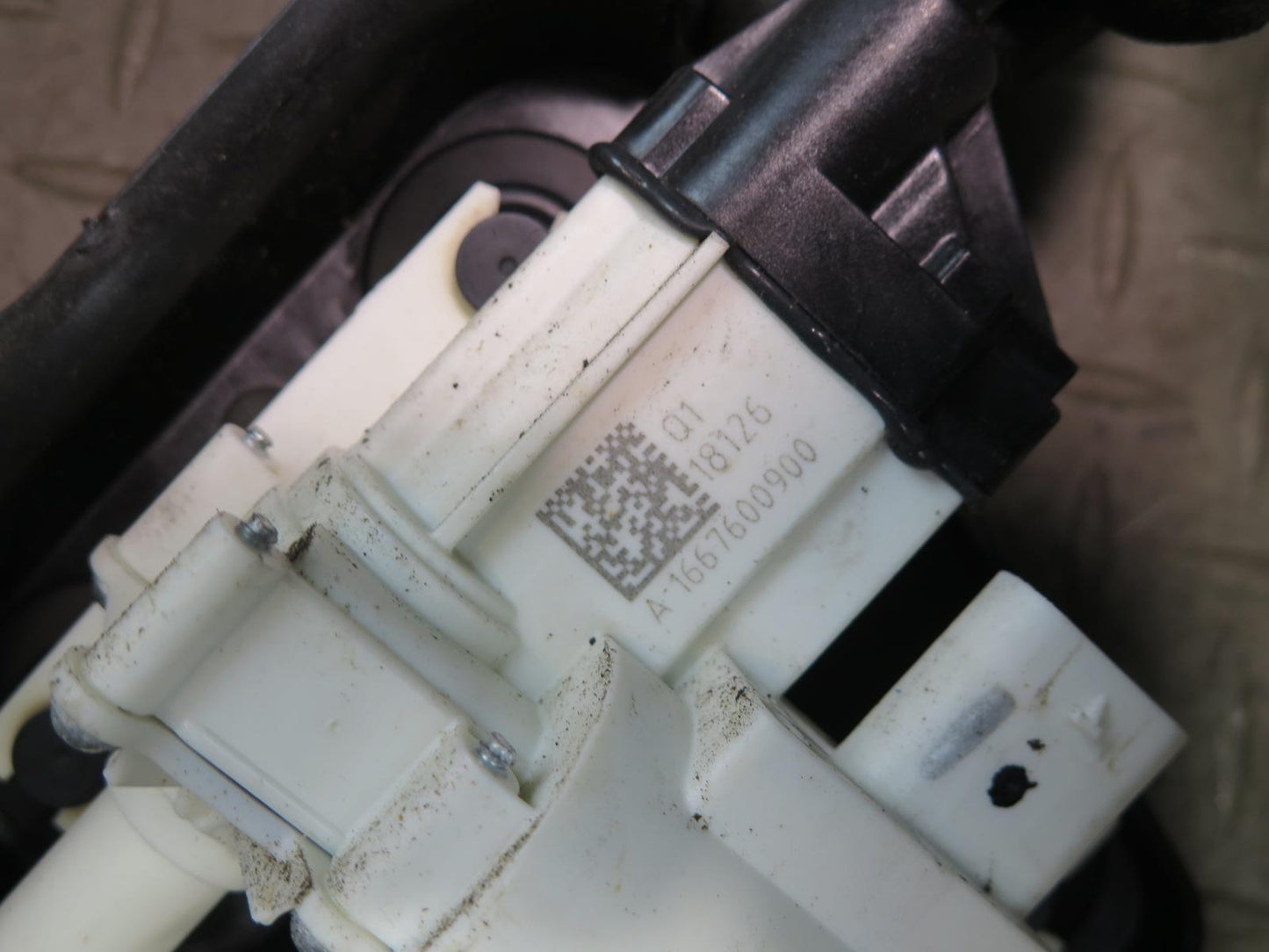 2013-2019 Mercedes X166 GLS450 Rear Left Door Lock Latch Actuator Soft Close