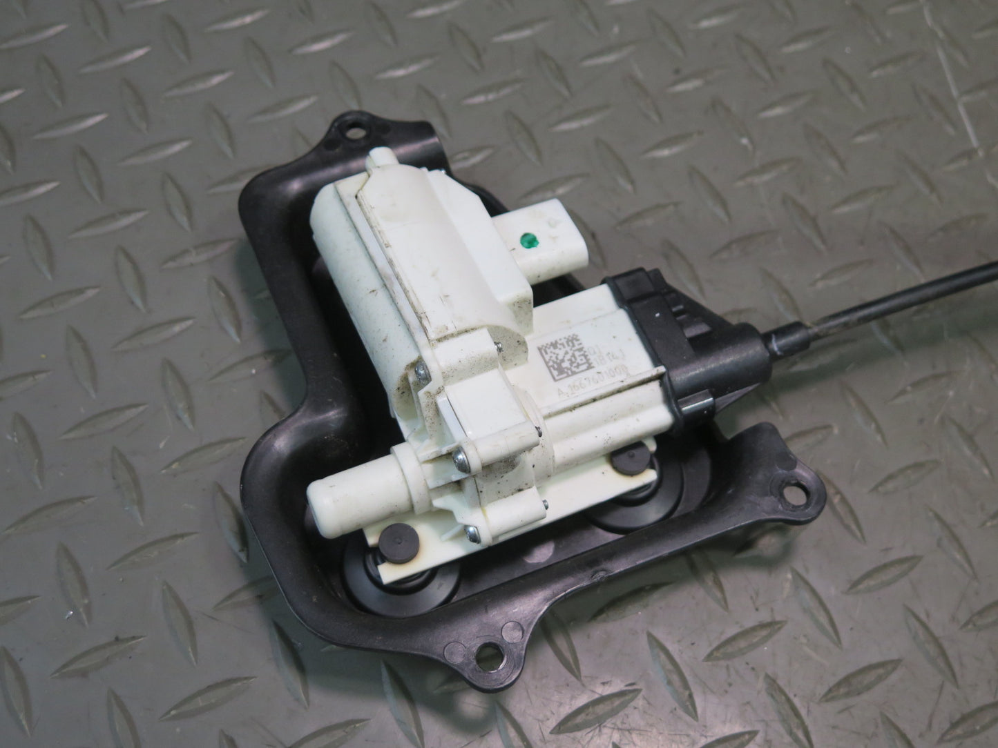 2013-2019 Mercedes X166 GLS450 Rear Right Door Lock Latch Actuator Soft Close