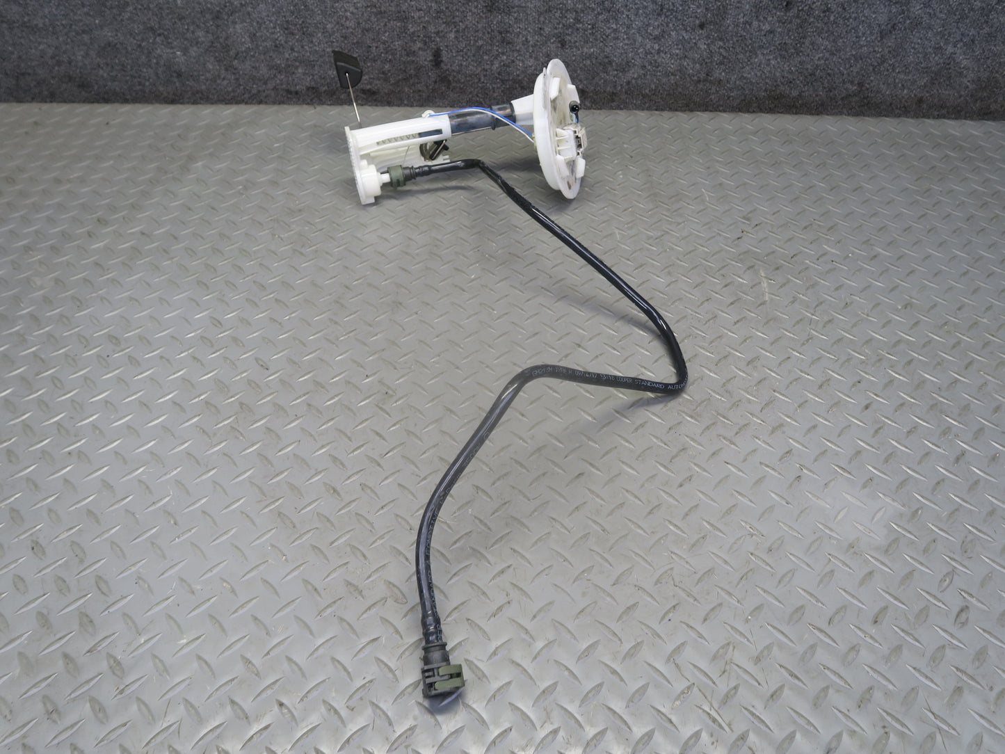 16-24 Chevrolet Camaro SS LT1 Set of 2 Fuel Pump Level Sensor Sending Unit OEM
