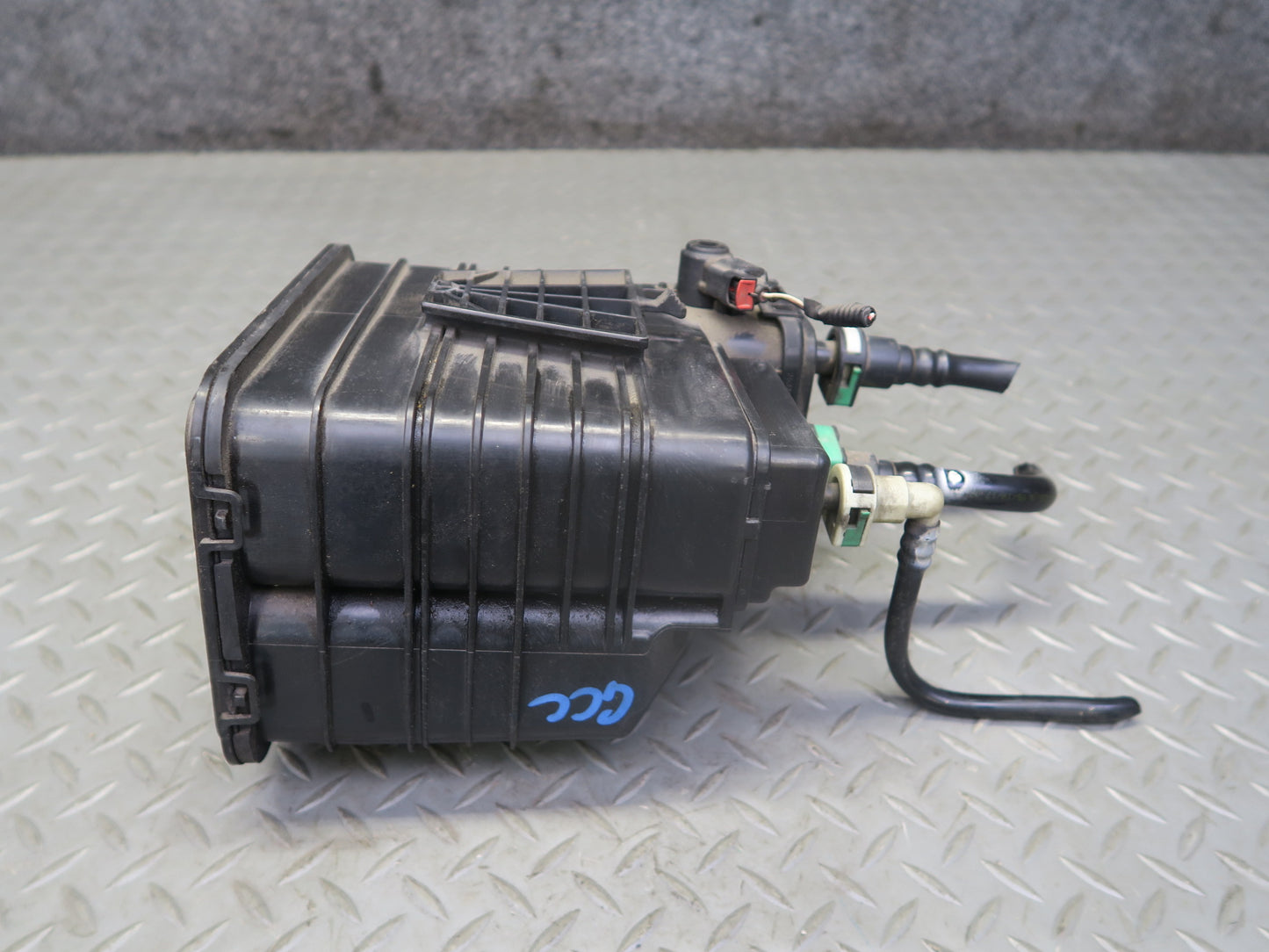 16-24 Chevrolet Camaro SS Fuel Evap Vapor Charcoal Canister 84082814 OEM