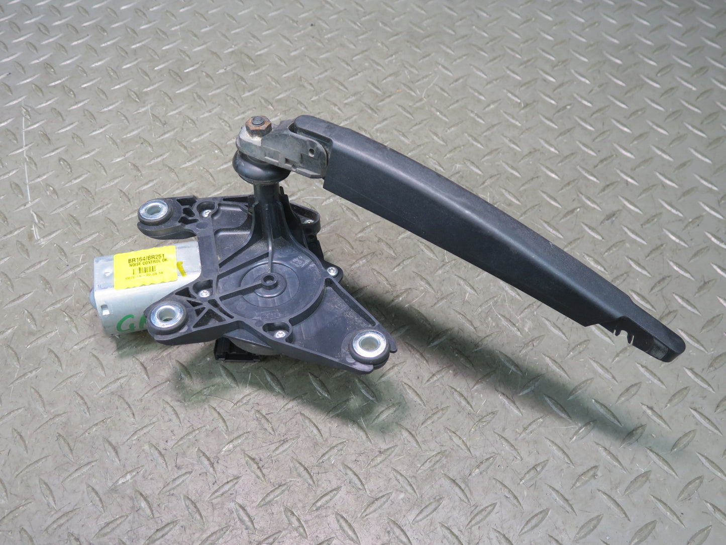 2017-2019 Mercedes X166 GLS450 Tailgate Back Window Glass Wiper Arm W/ Motor