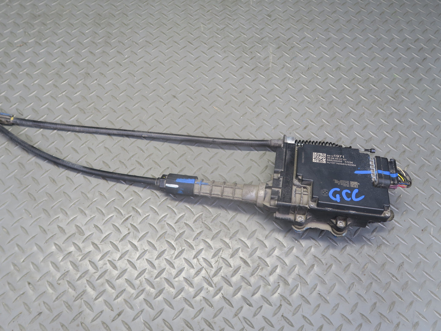 16-24 Chevrolet Camaro SS Electric Parking Brake Actuator w Cables 84121971 OEM