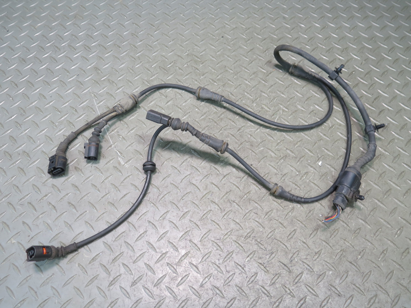 2003-2010 Porsche Cayenne 955 Front Left Wheel ABS Speed Sensor
