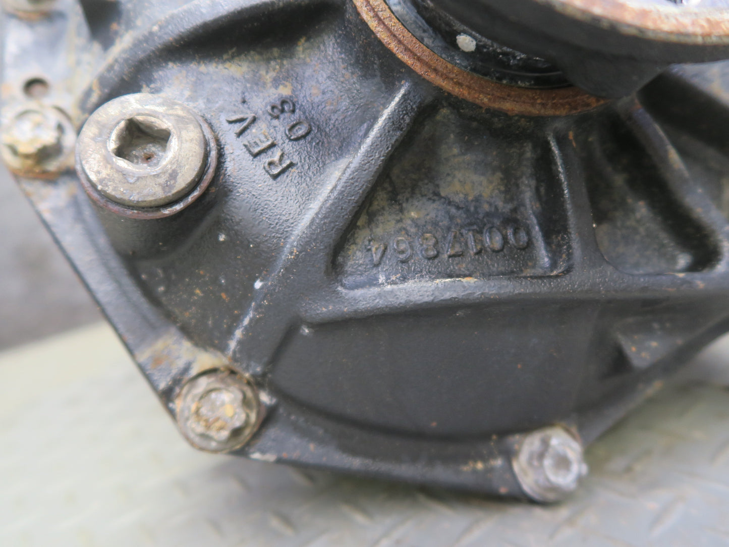 16-24 Chevrolet Camaro SS LT1 A/T Rear Axle Differential Carrier 2.77 Ratio OEM