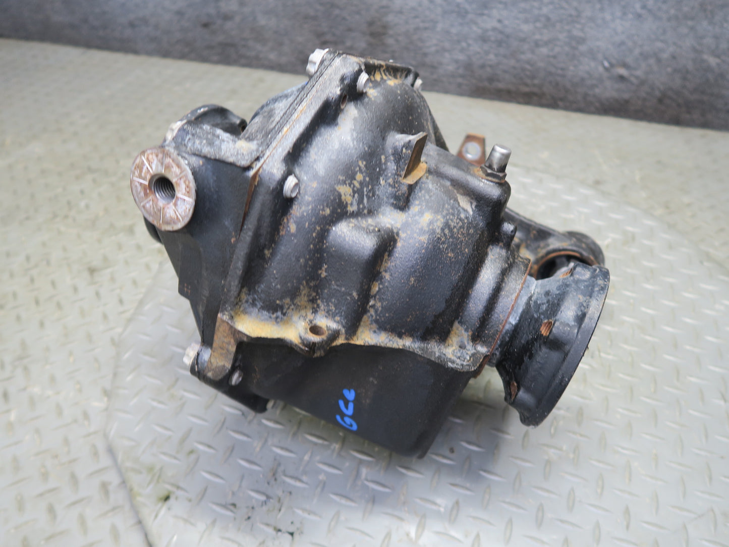 16-24 Chevrolet Camaro SS LT1 A/T Rear Axle Differential Carrier 2.77 Ratio OEM