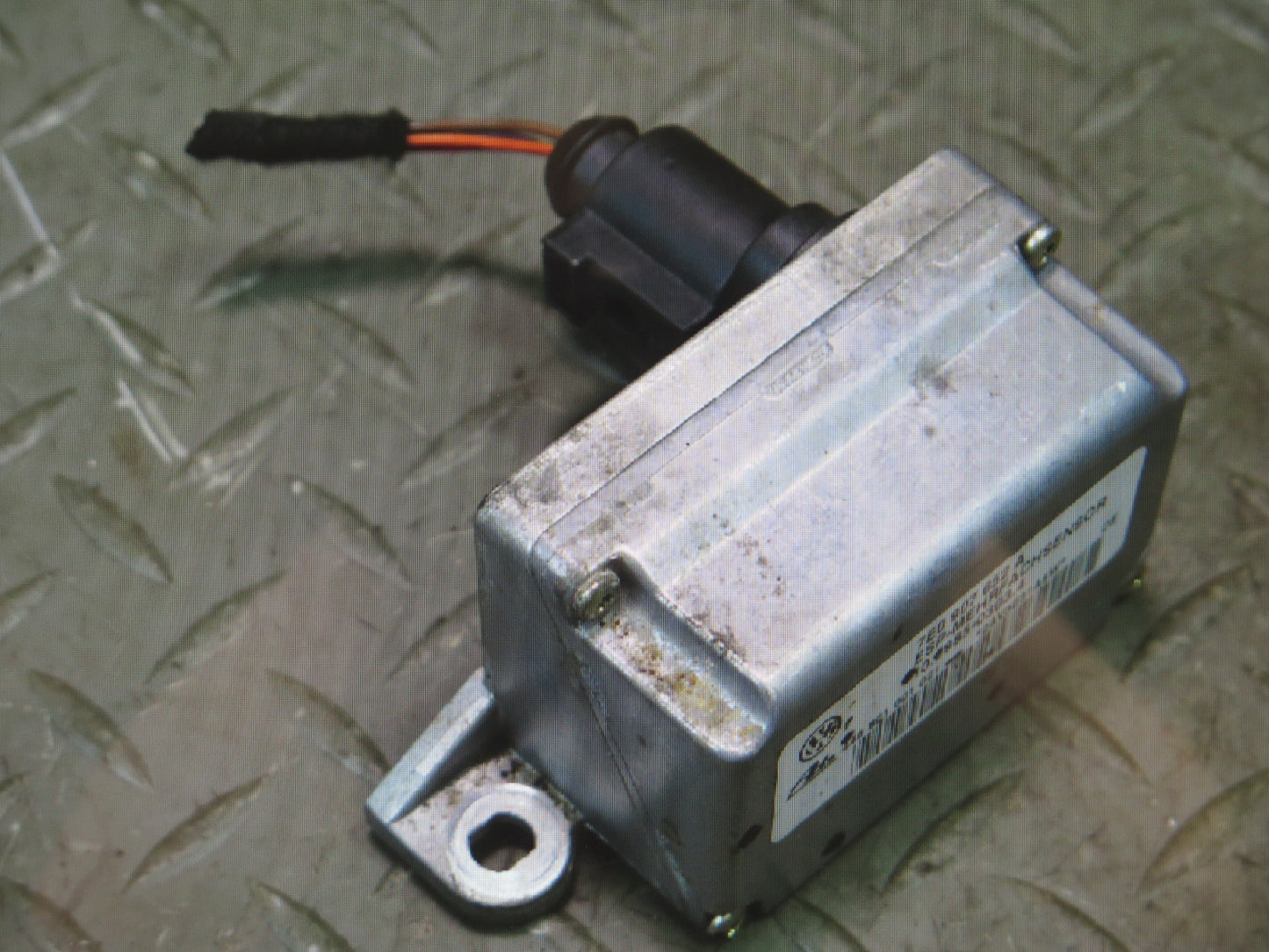 2003-2006 Porsche Cayenne 955 Turbo YAW Turn Rate Acceleration Speed Sensor
