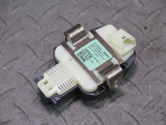 2017-2019 Mercedes X166 GLS450 Front Rain & Light Sensor Module Unit