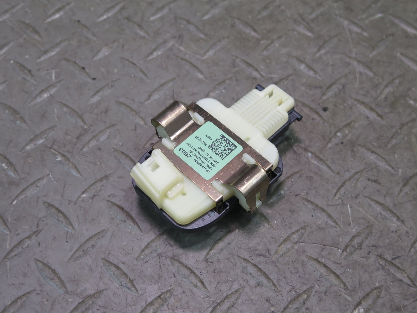 2017-2019 Mercedes X166 GLS450 Front Rain & Light Sensor Module Unit