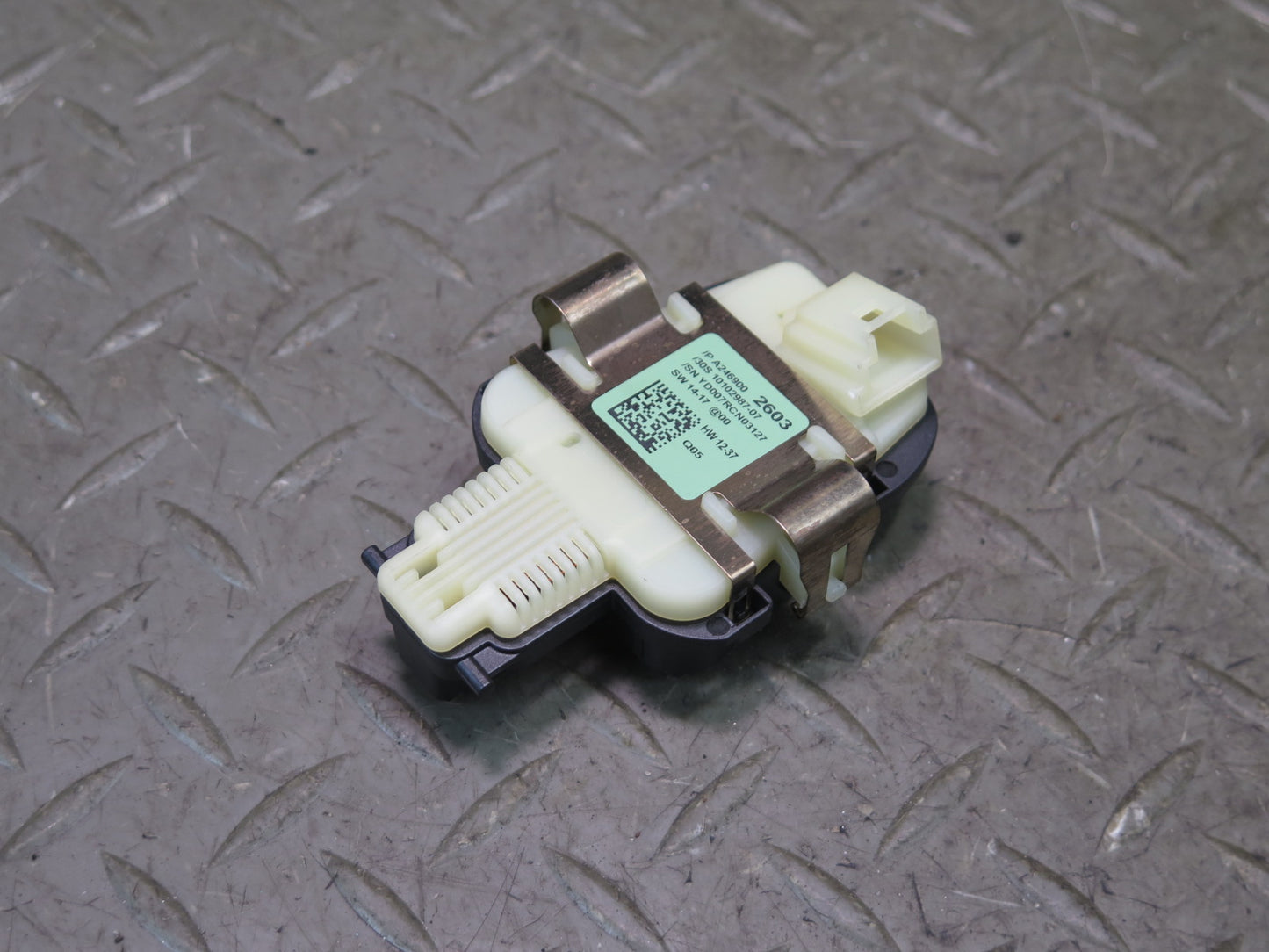 2017-2019 Mercedes X166 GLS450 Front Rain & Light Sensor Module Unit