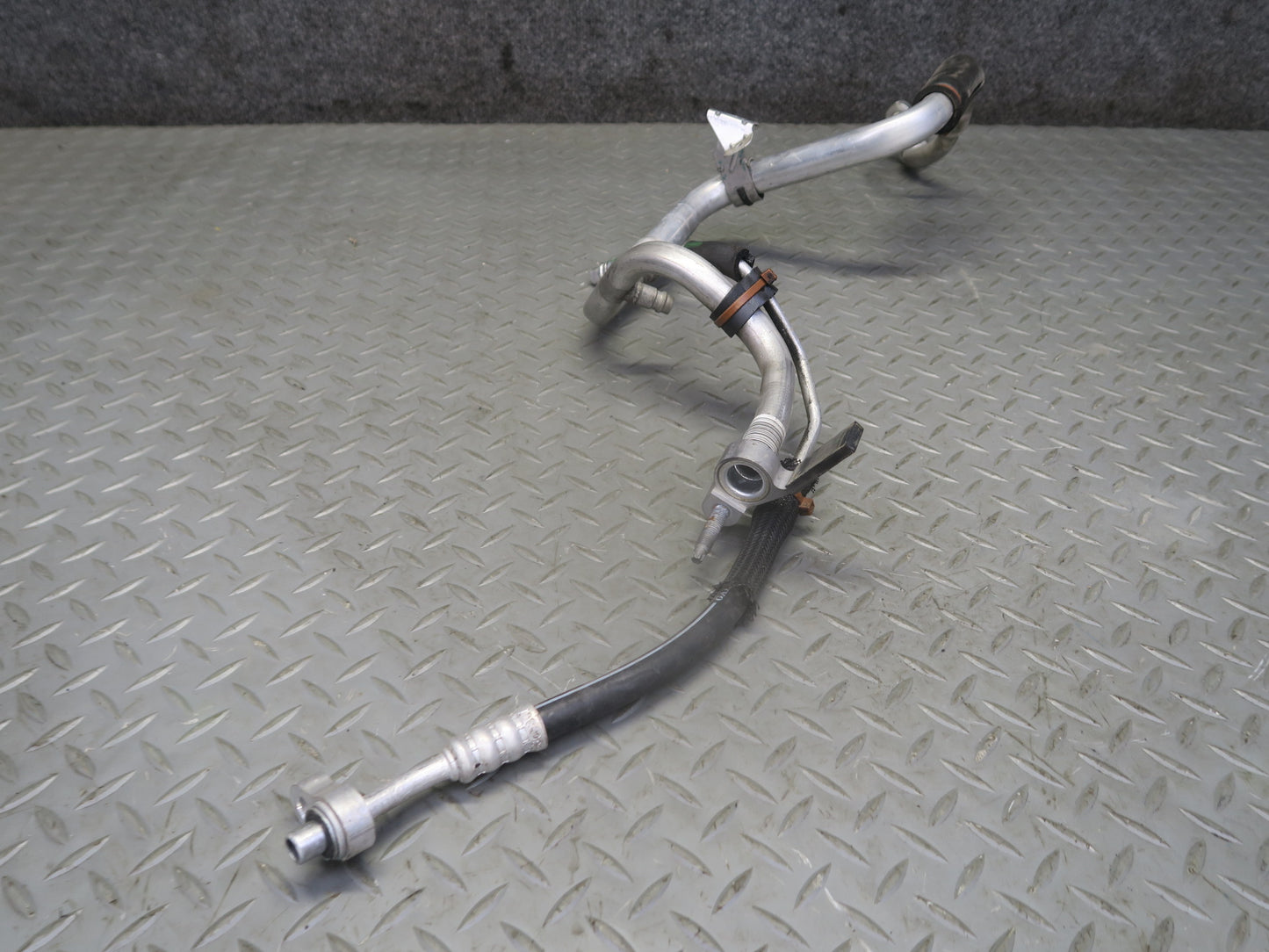 16-24 Chevrolet Camaro SS 6.2L A/C Air Condition Hose Pipe Line Set of 2 OEM