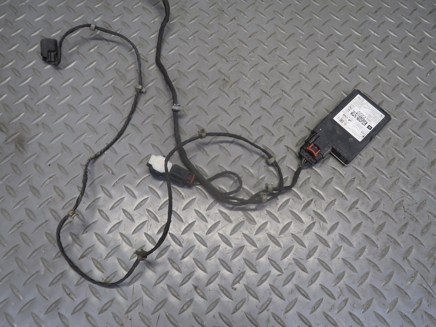 16-18 Chevrolet Camaro SS Rear License Plate Lamp AND Object Sensor Wiring OEM
