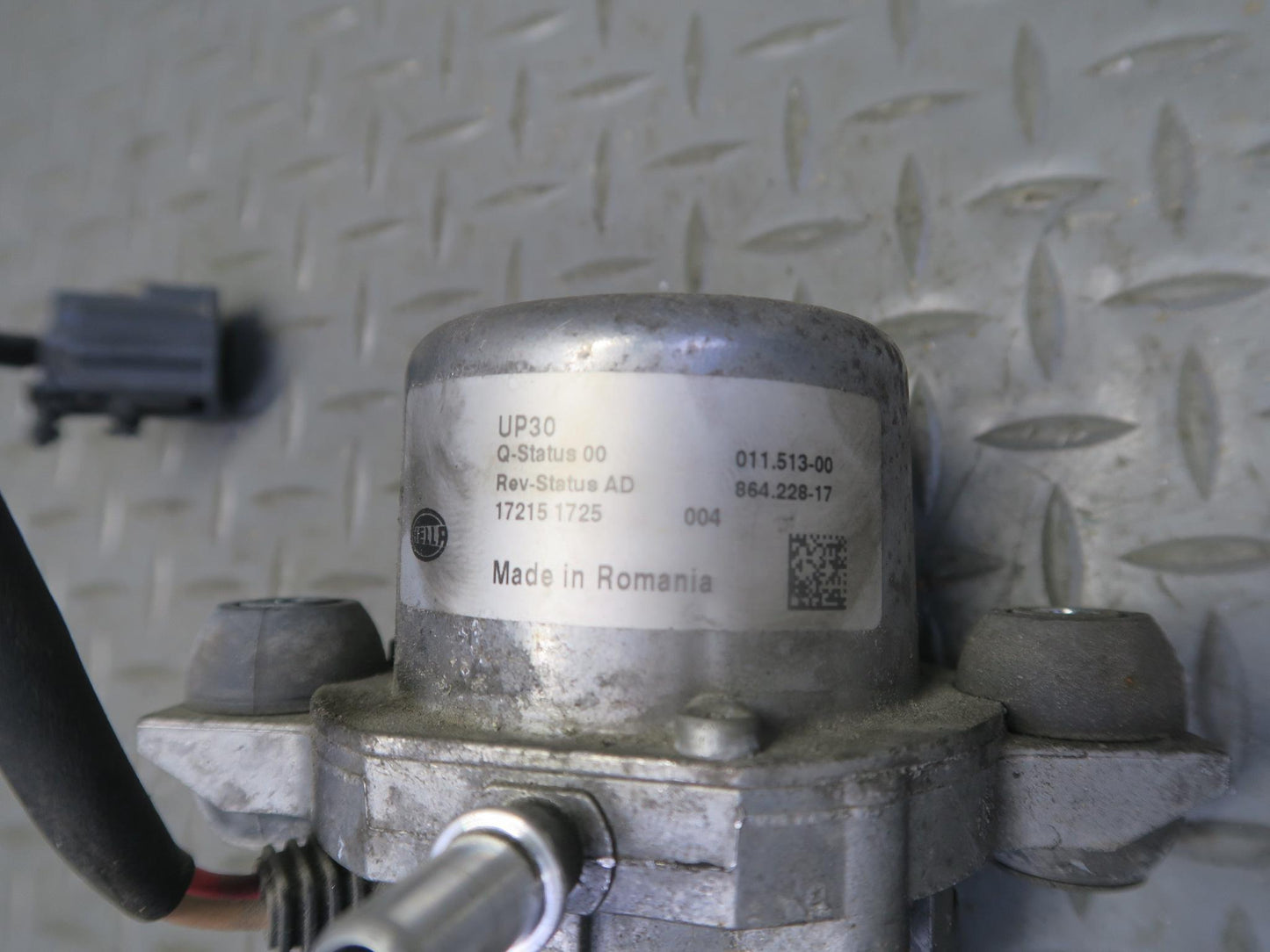 16-24 Chevrolet Camaro SS 6.2L Power Brake Booster Vacuum Pump 110K Miles OEM