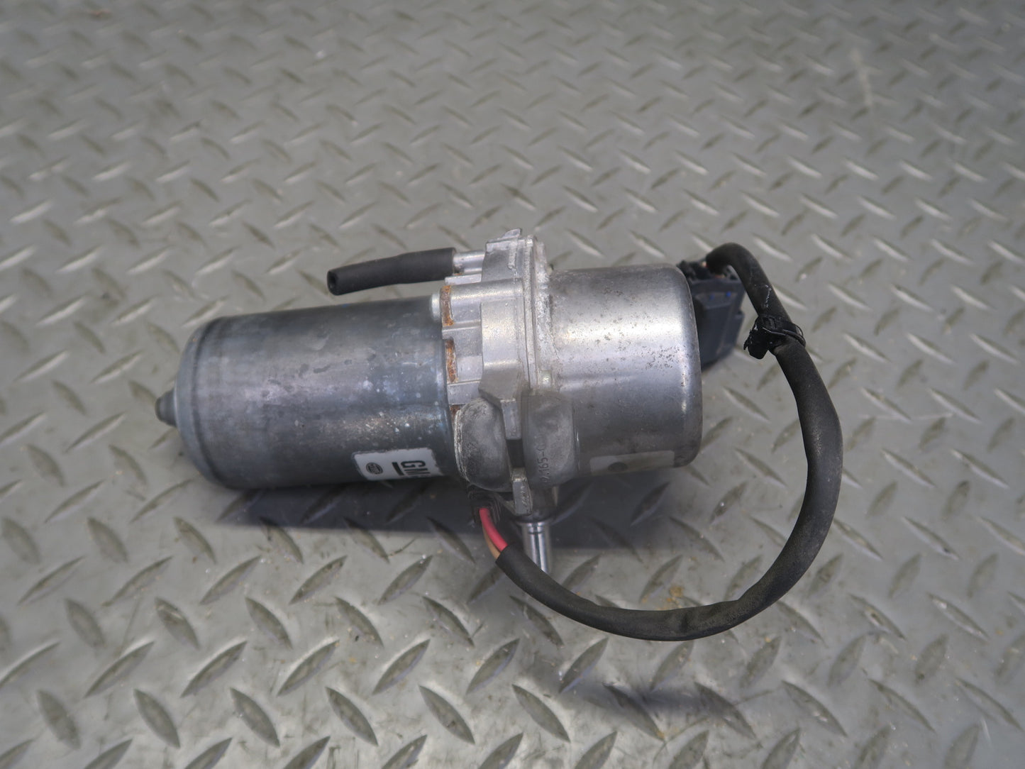 16-24 Chevrolet Camaro SS 6.2L Power Brake Booster Vacuum Pump 110K Miles OEM