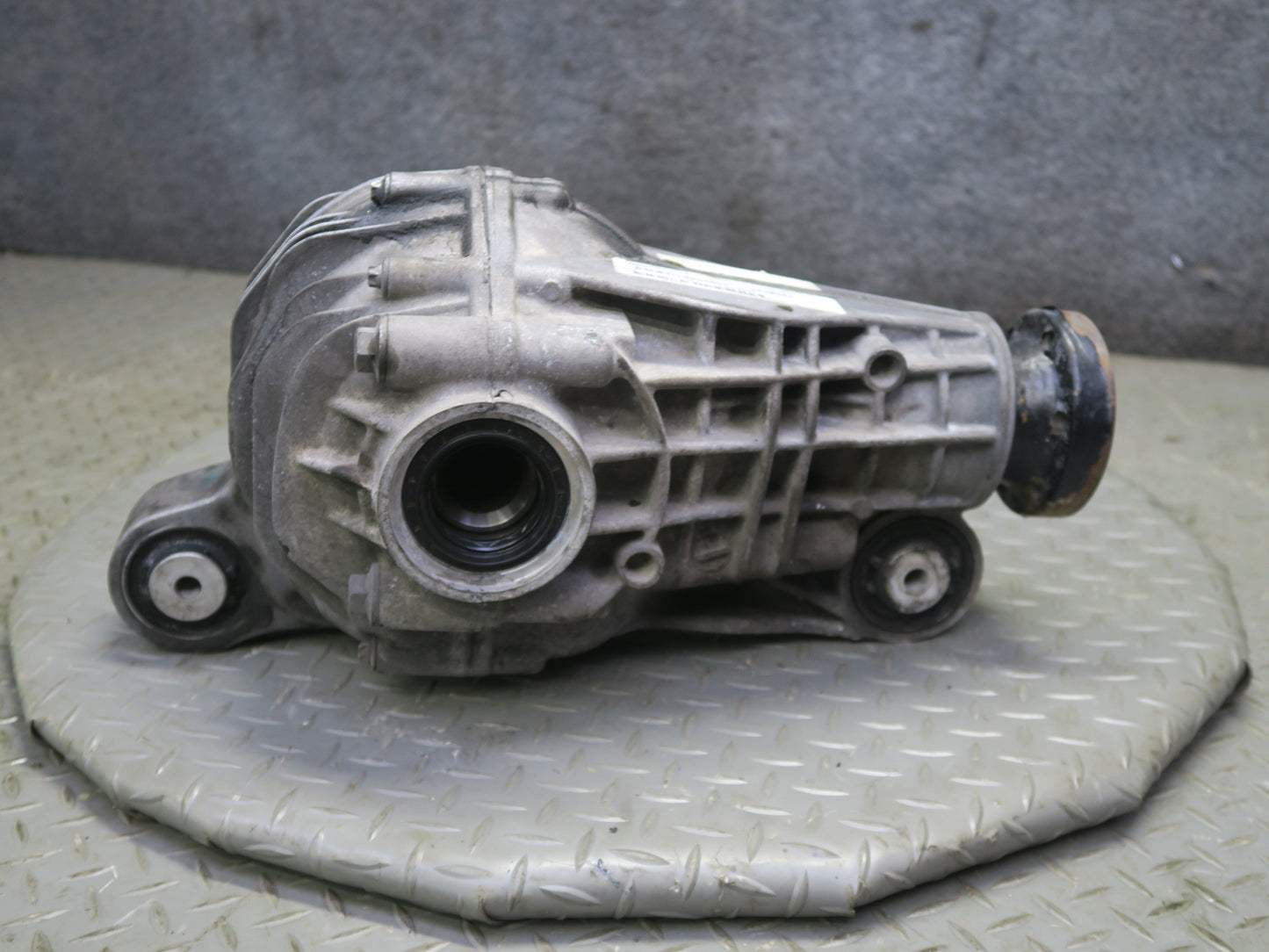 10-11 Mercedes W164 ML350 AWD Diesel Front Differential Carrier 3.45 Ratio OEM