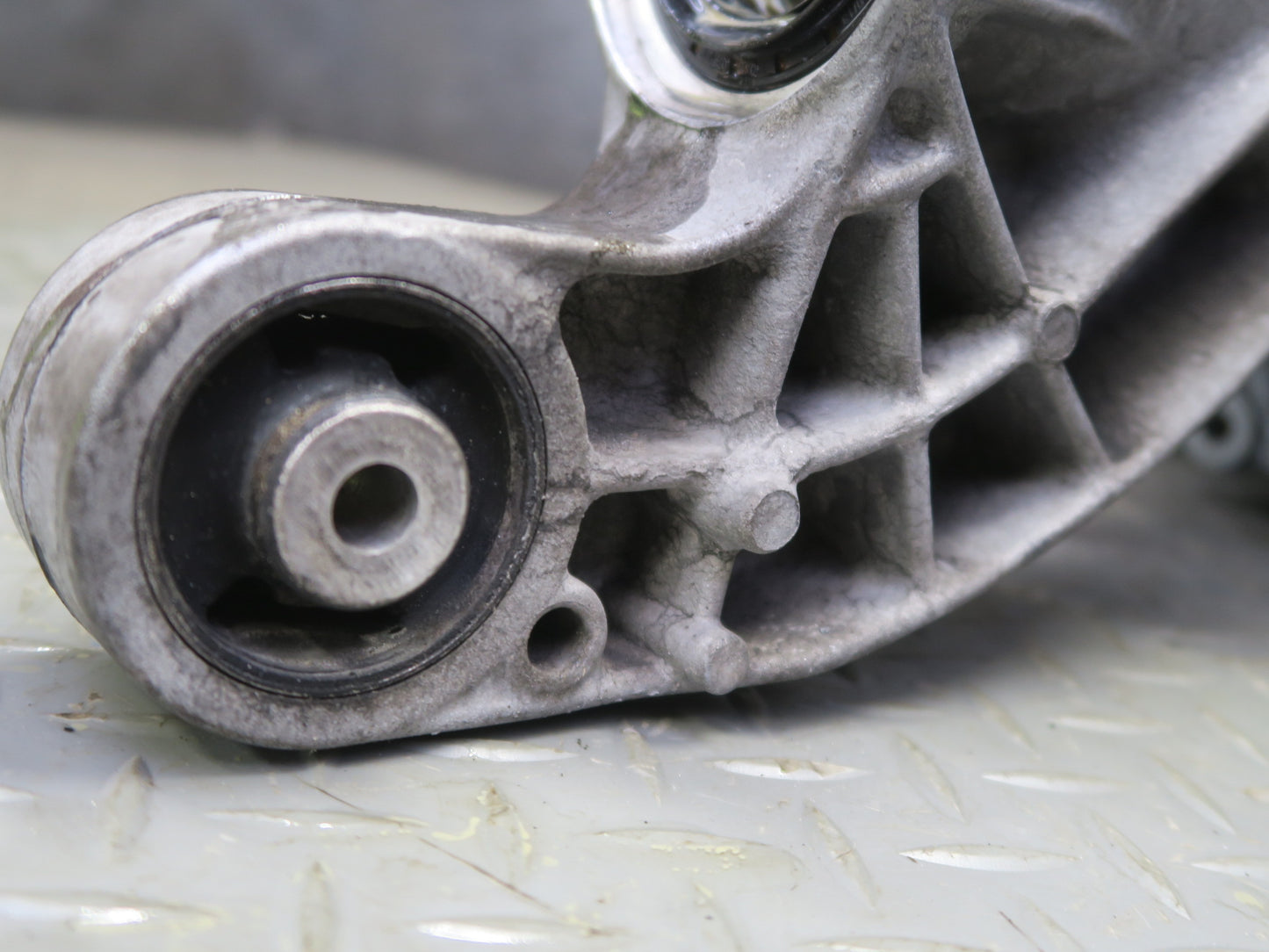 10-11 Mercedes W164 ML350 AWD Diesel Front Differential Carrier 3.45 Ratio OEM