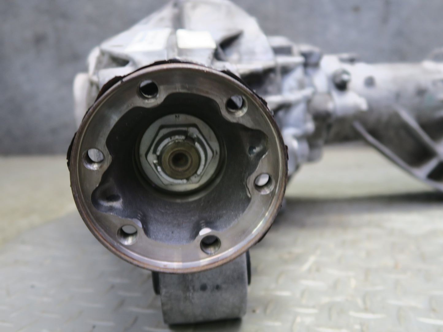 10-11 Mercedes W164 ML350 AWD Diesel Front Differential Carrier 3.45 Ratio OEM