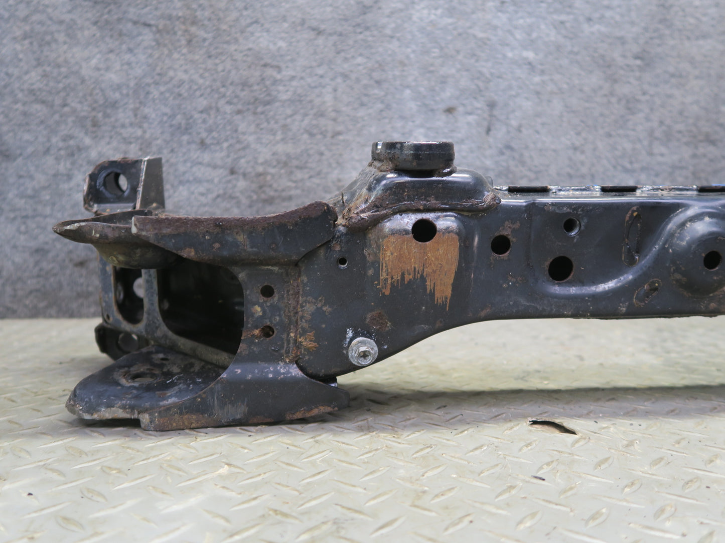 03-09 Nissan 350Z Z33 Front Suspension Subframe Crossmember Carrier 34K Mile OEM