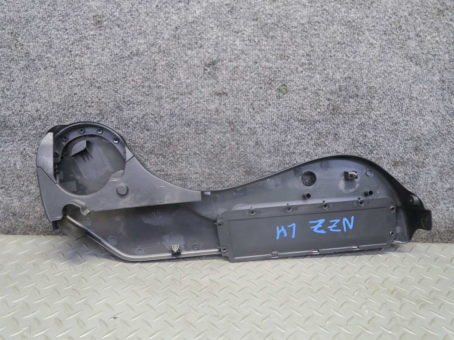 04-09 Nissan 350Z Z33 Left Driver Seat Trim Cover Panel Black 87380-CD010  OEM