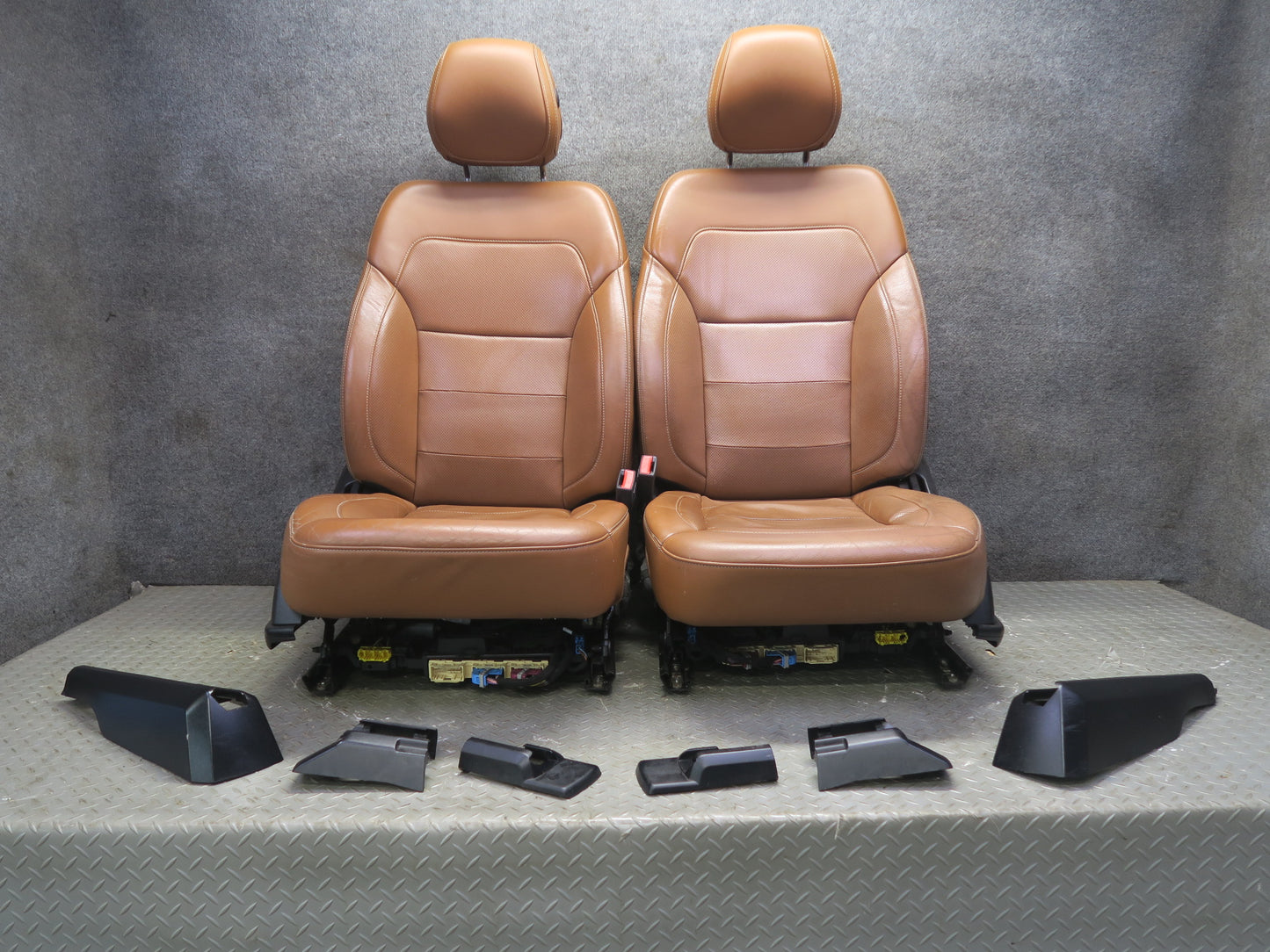 2017-2019 Mercedes X166 GLS450 Front Left & Right Leather Seat Brown Set of 2