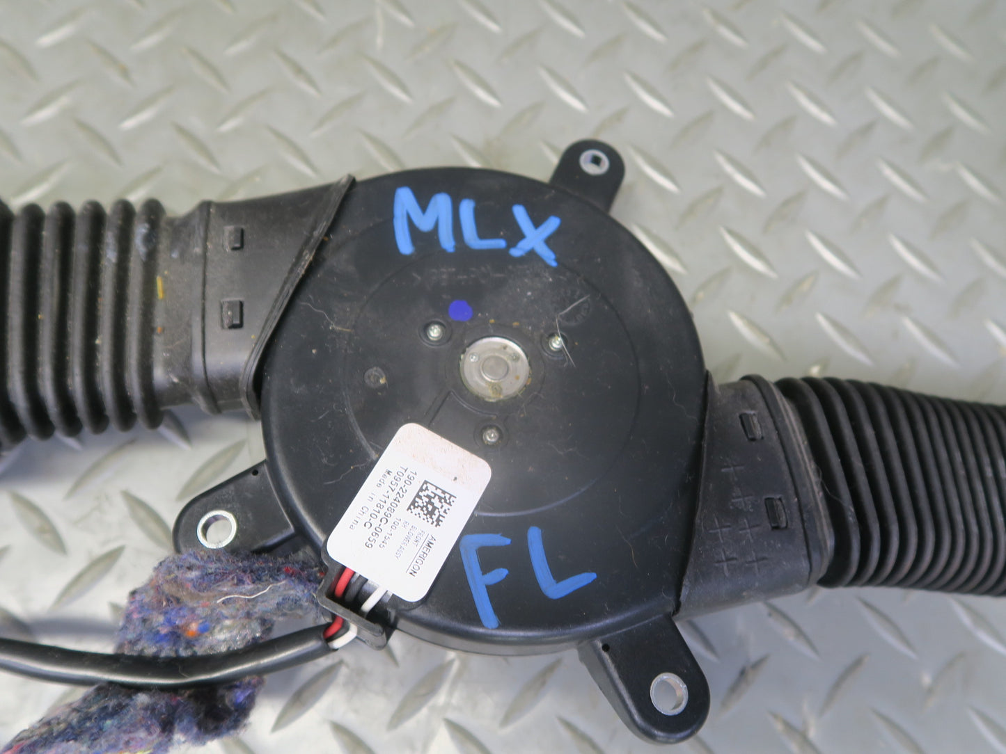 2008-2015 Lexus URJ201L LX570 Front Right Side Seat Climate Blower Assembly