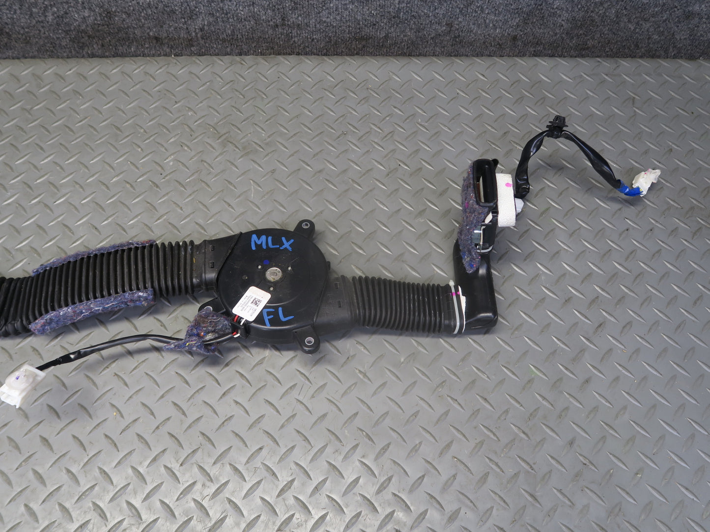 2008-2015 Lexus URJ201L LX570 Front Right Side Seat Climate Blower Assembly