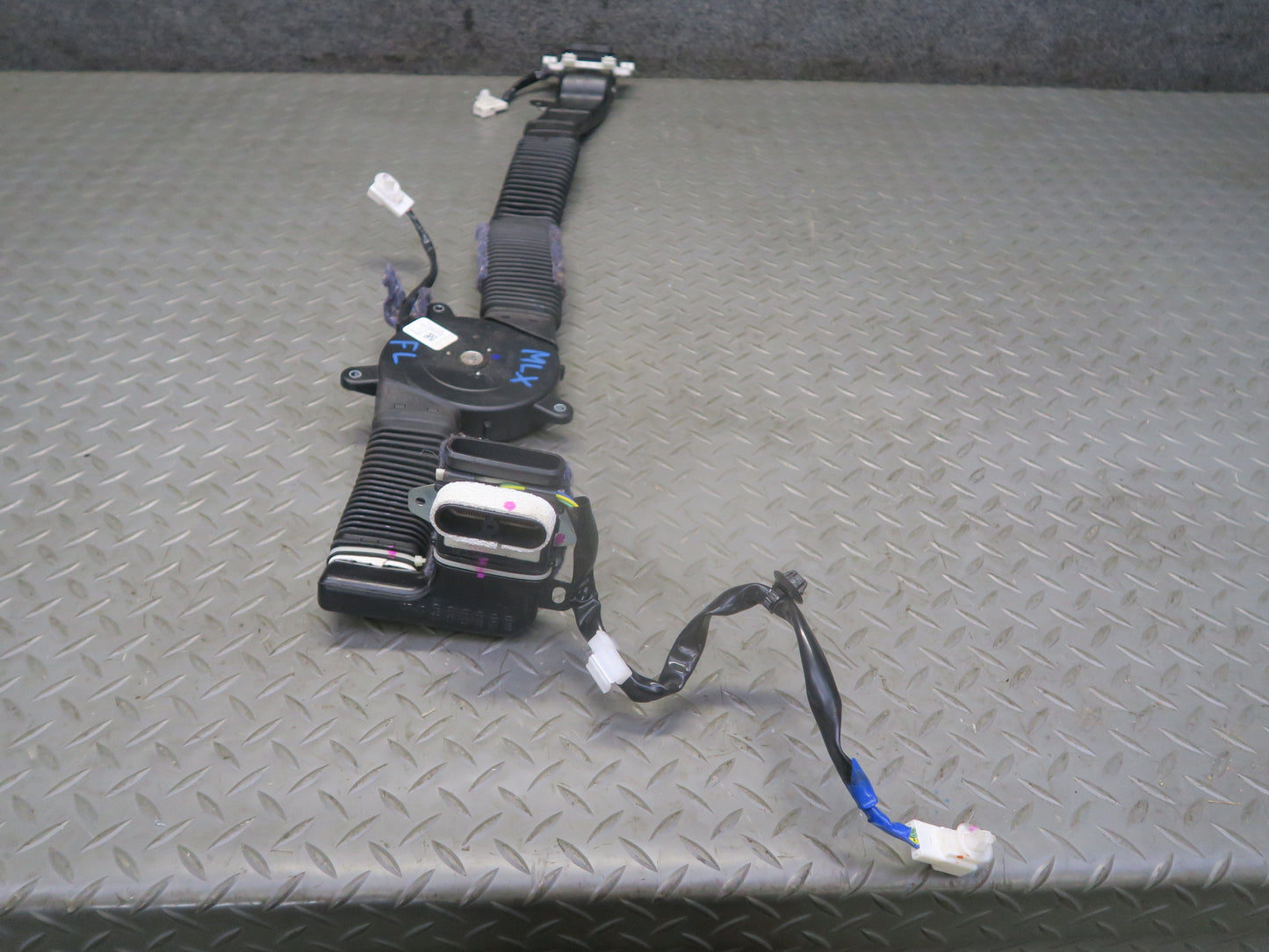 2008-2015 Lexus URJ201L LX570 Front Right Side Seat Climate Blower Assembly