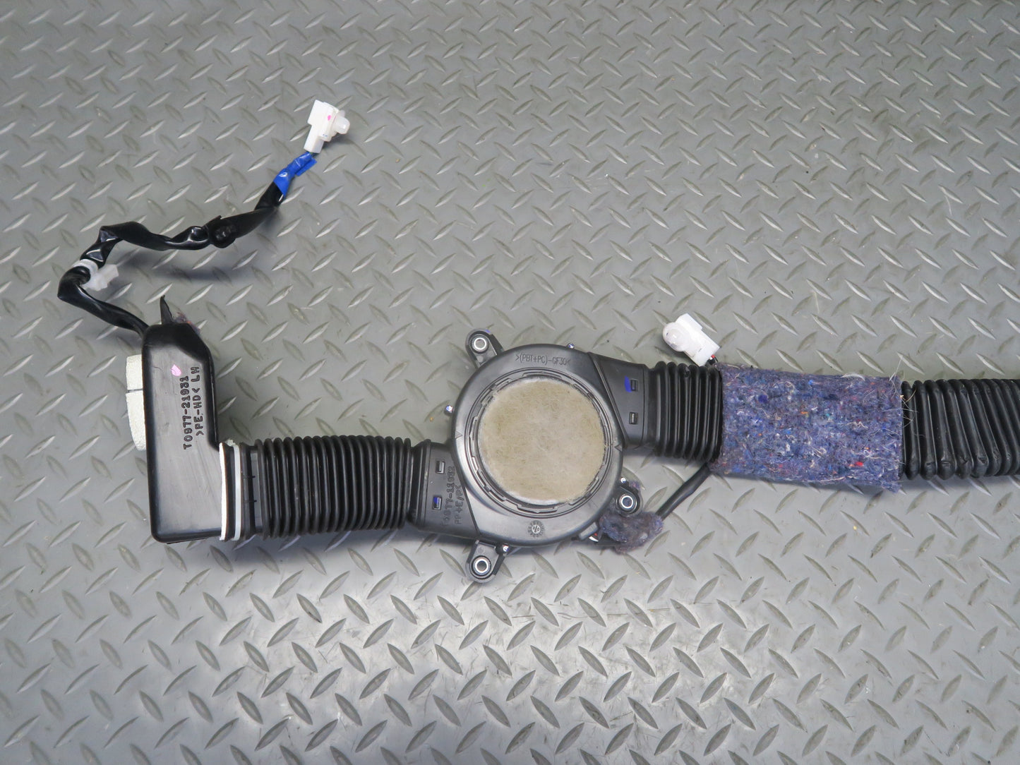 2008-2015 Lexus URJ201L LX570 Front Right Side Seat Climate Blower Assembly