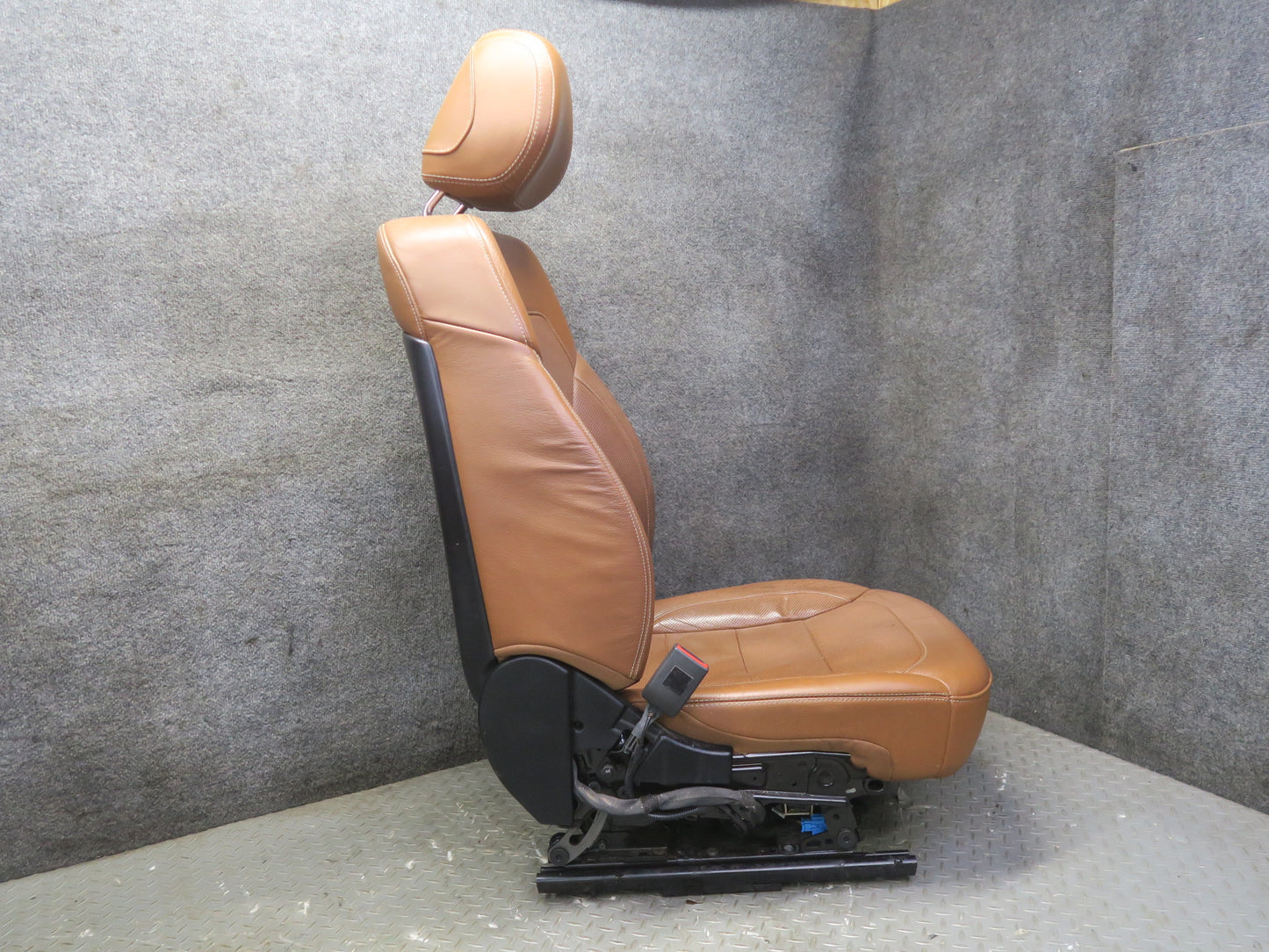 2017-2019 Mercedes X166 GLS450 Front Left & Right Leather Seat Brown Set of 2