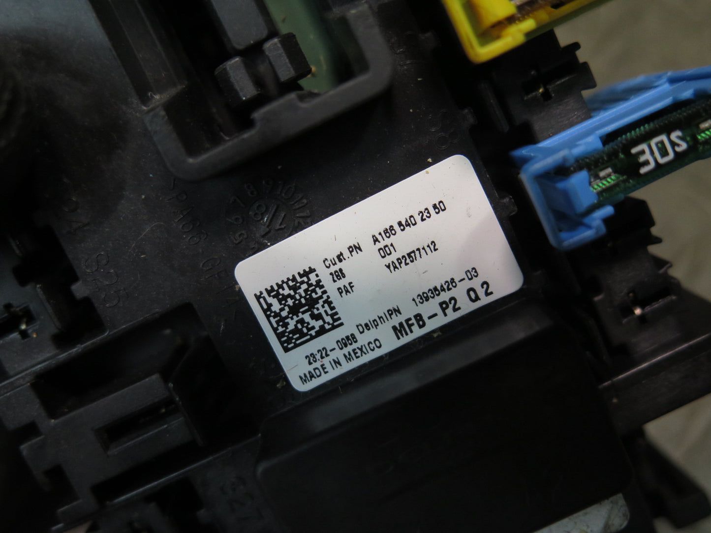 2017-2019 Mercedes X166 GLS450 Fuse Relay Junction Box Block 1665402350