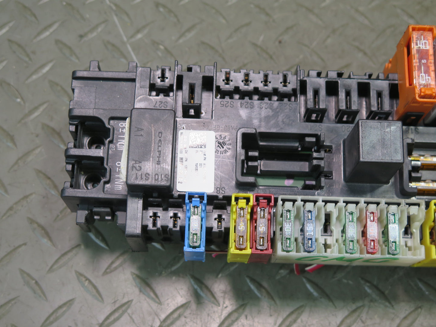 2017-2019 Mercedes X166 GLS450 Fuse Relay Junction Box Block 1665402350