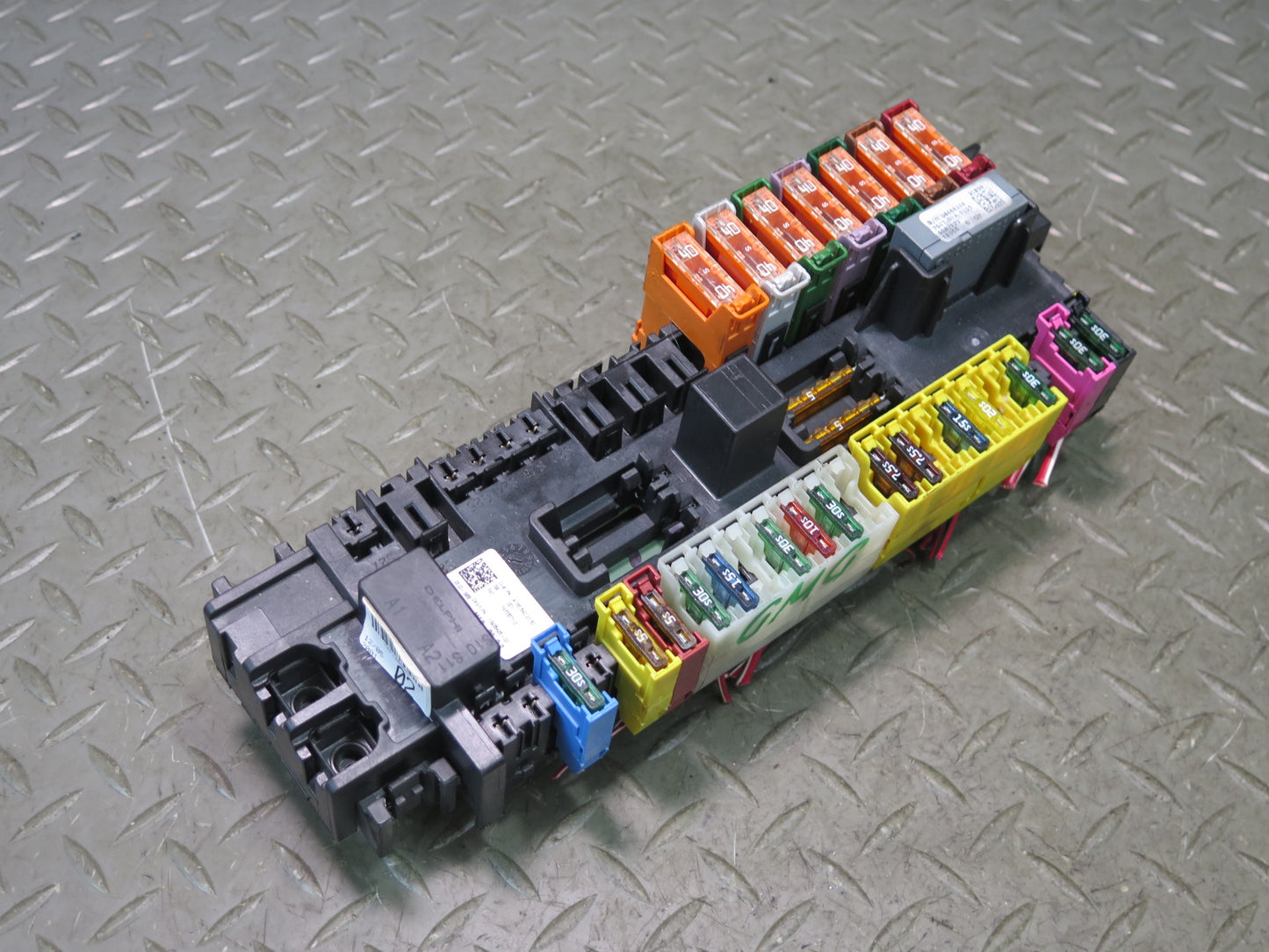2017-2019 Mercedes X166 GLS450 Fuse Relay Junction Box Block 1665402350