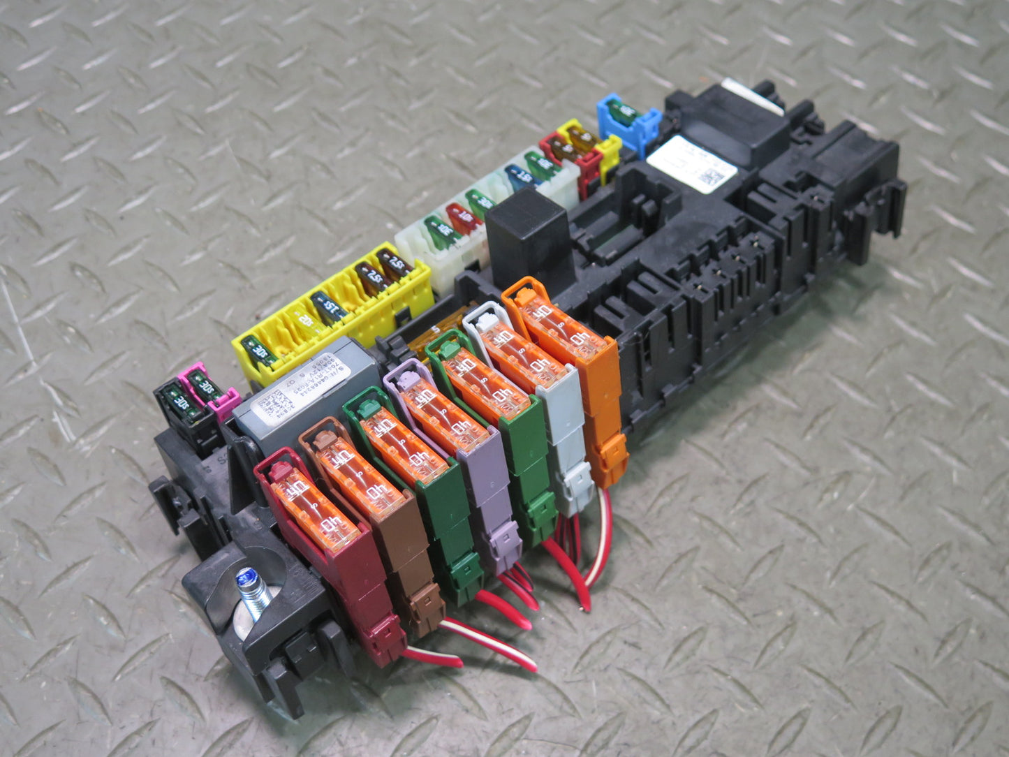 2017-2019 Mercedes X166 GLS450 Fuse Relay Junction Box Block 1665402350
