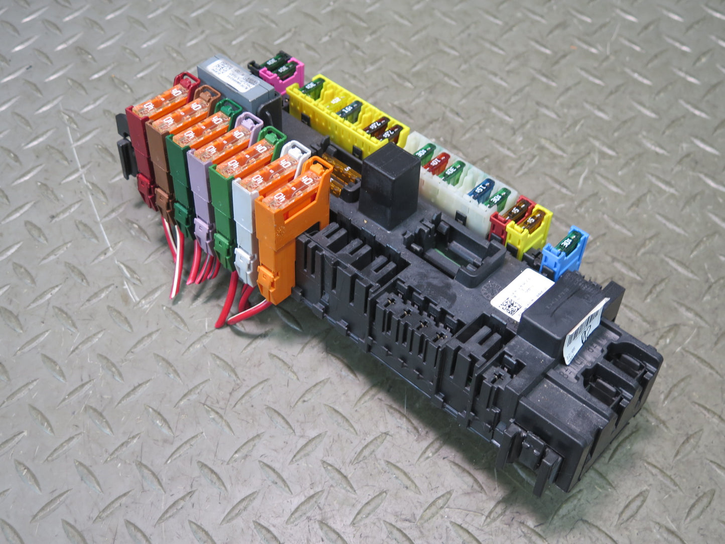 2017-2019 Mercedes X166 GLS450 Fuse Relay Junction Box Block 1665402350