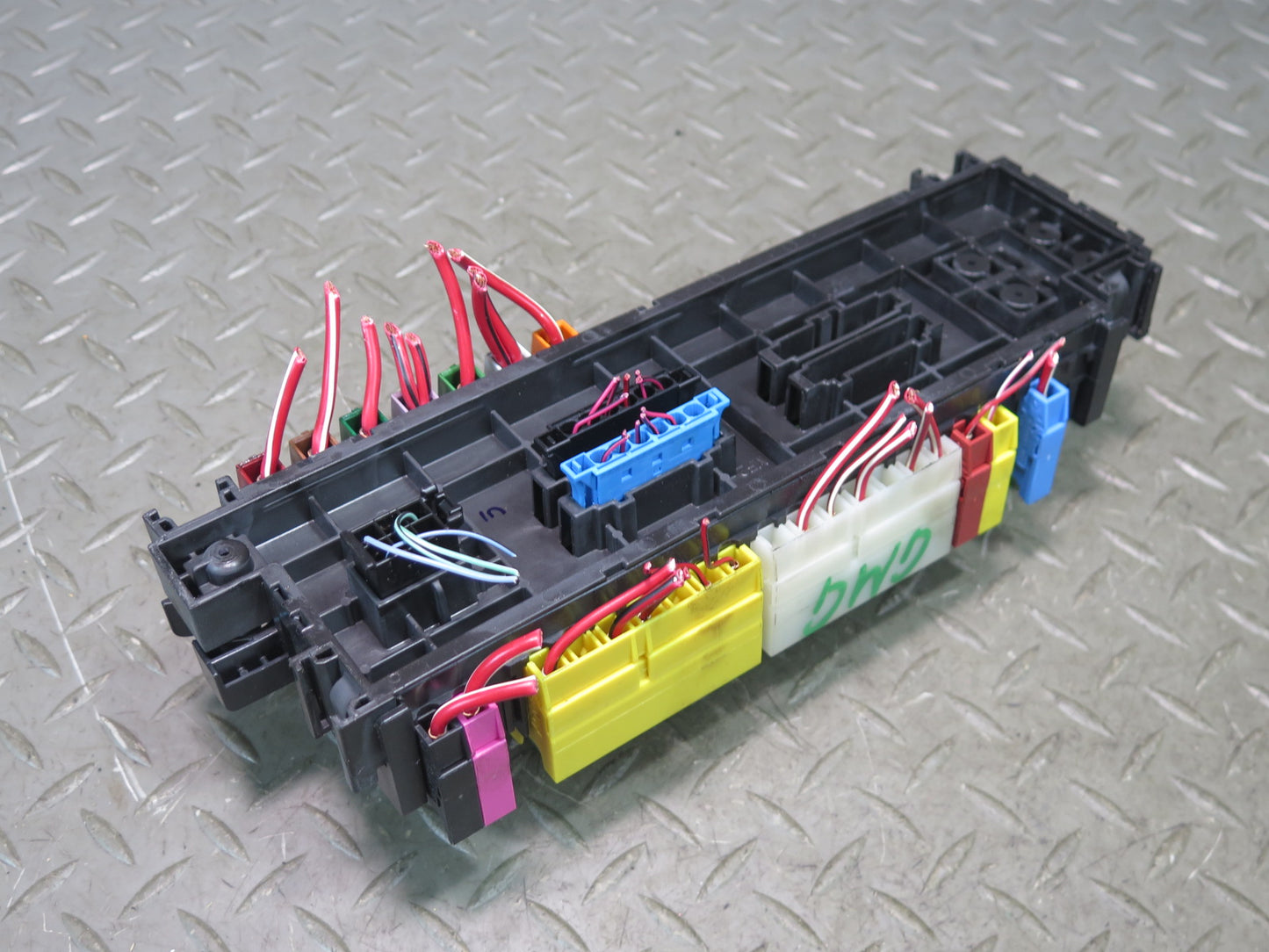2017-2019 Mercedes X166 GLS450 Fuse Relay Junction Box Block 1665402350