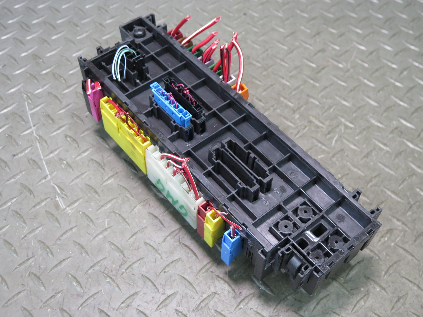 2017-2019 Mercedes X166 GLS450 Fuse Relay Junction Box Block 1665402350