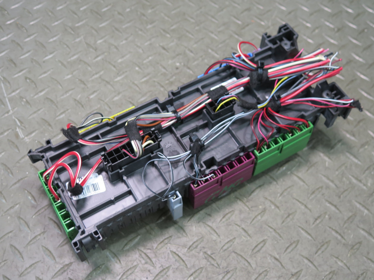 2017-2019 Mercedes X166 GLS450 Rear Under Seat Distribution Cabin Fuse Box OEM