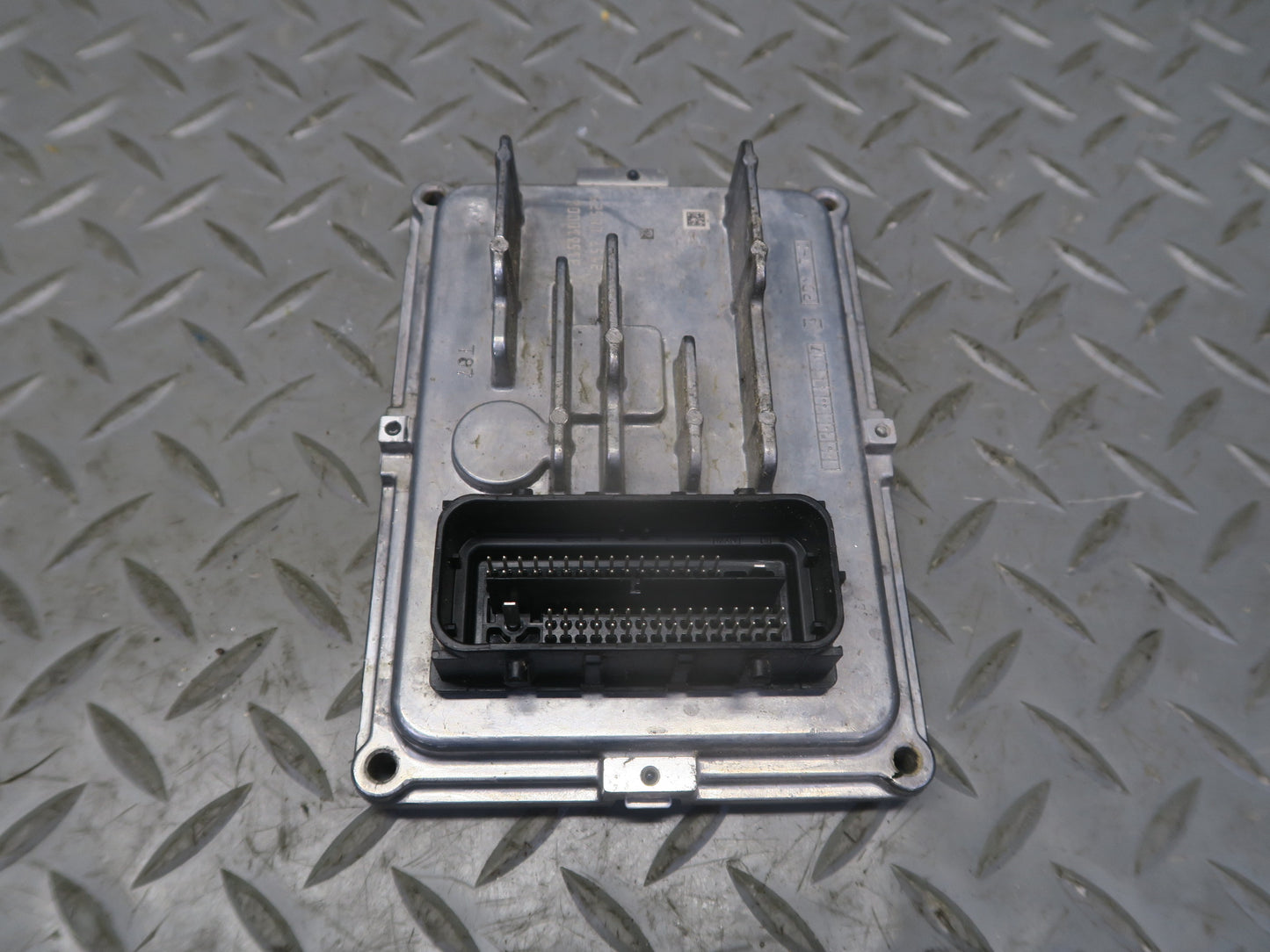 2018 Chevrolet Camaro SS 6.2L LT1 Transmission Control Module 24291282 OEM
