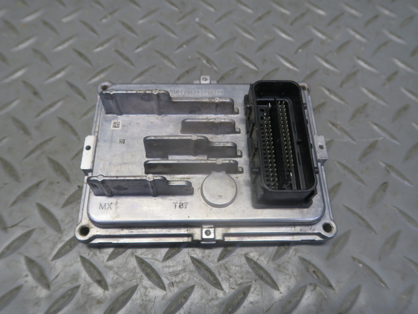 2018 Chevrolet Camaro SS 6.2L LT1 Transmission Control Module 24291282 OEM