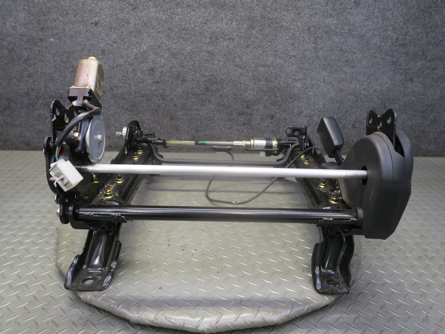 04-05 Nissan 350Z Z33 Convert Front Left Seat Lower Frame Track Rail w Motor OEM