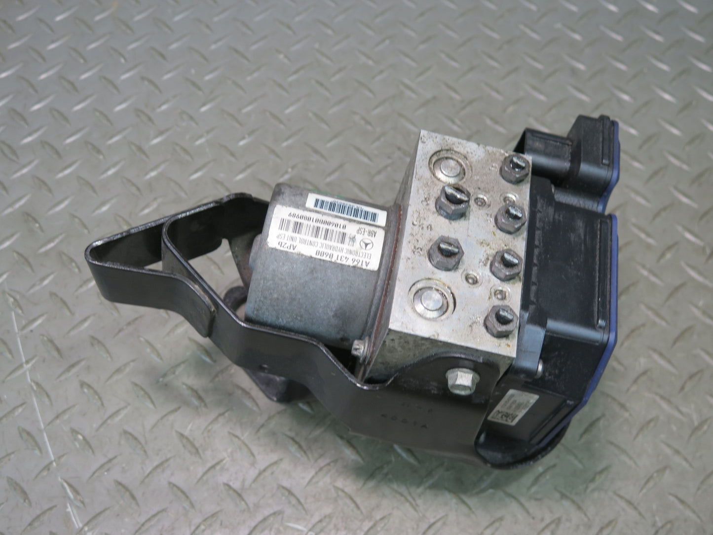 2017-2019 Mercedes X166 GLS450 Anti Lock Brake ABS Pump Module 1664310600