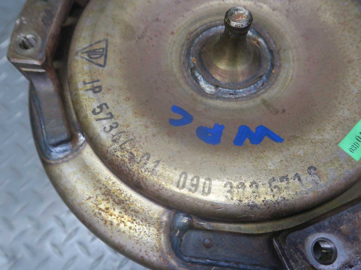 2003-2006 Porsche Cayenne 955 Turbo A48.50 A/T Transmission Torque Converter