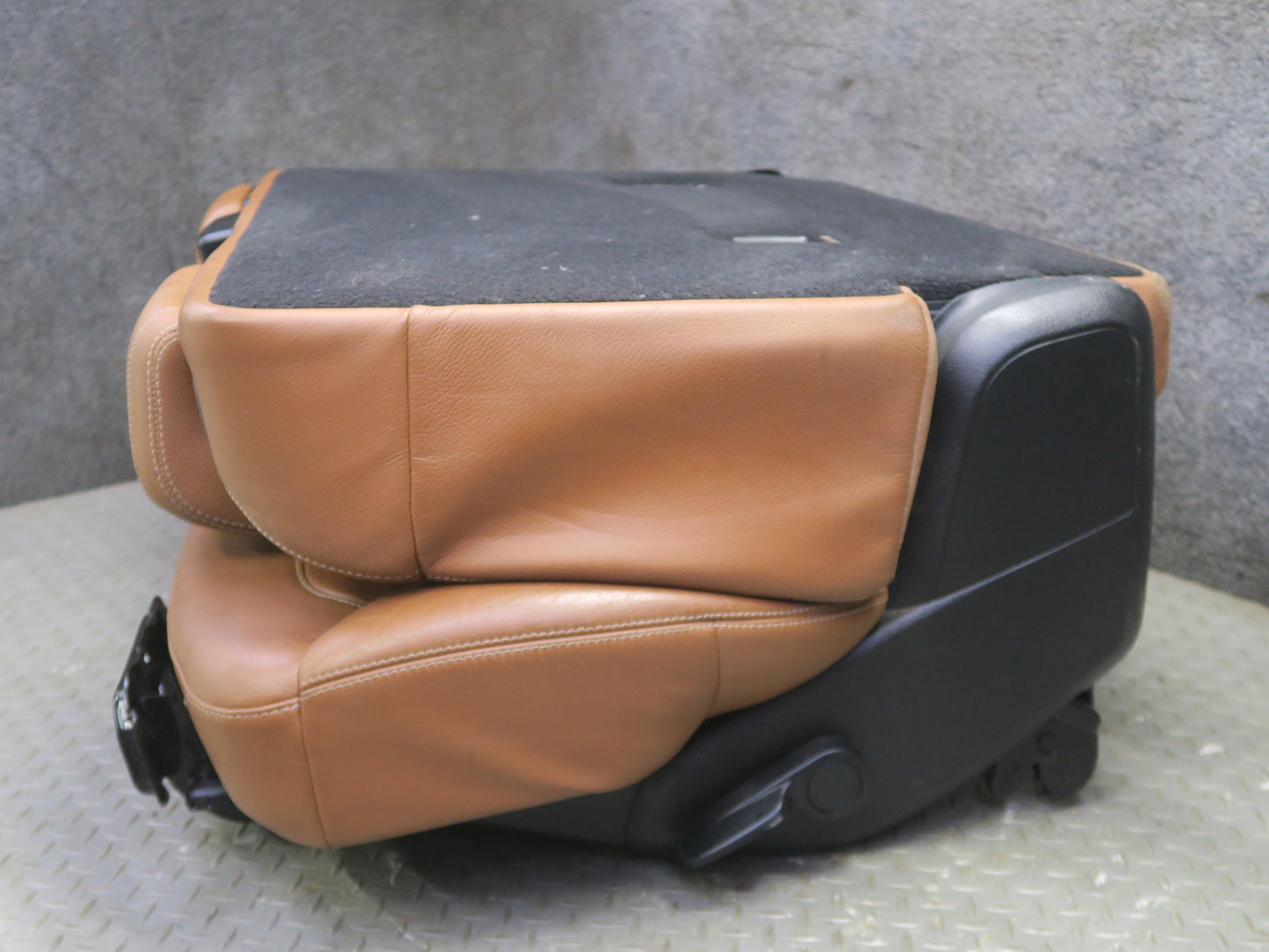 2017-2019 Mercedes X166 GLS450 Rear Left Second 2ND ROW Side Leather Seat Brown